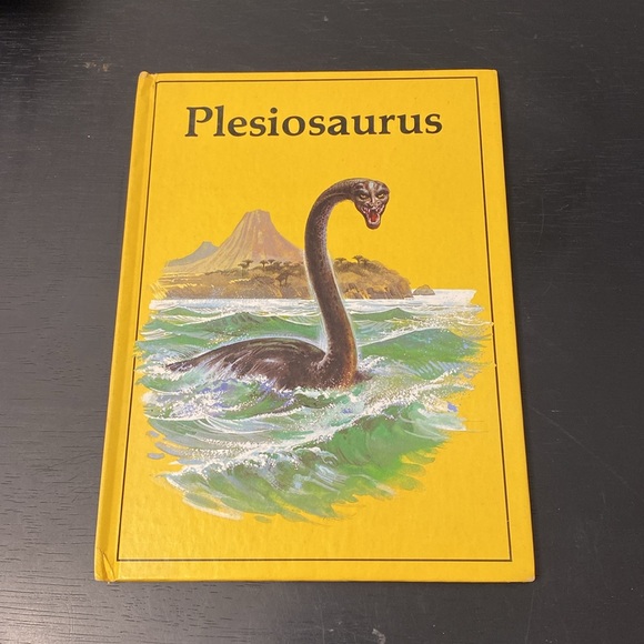 Vintage Rourke Dinosaur Library 7 Books Yellow Orange Peach Decorative Bookshelf - Picture 7 of 16